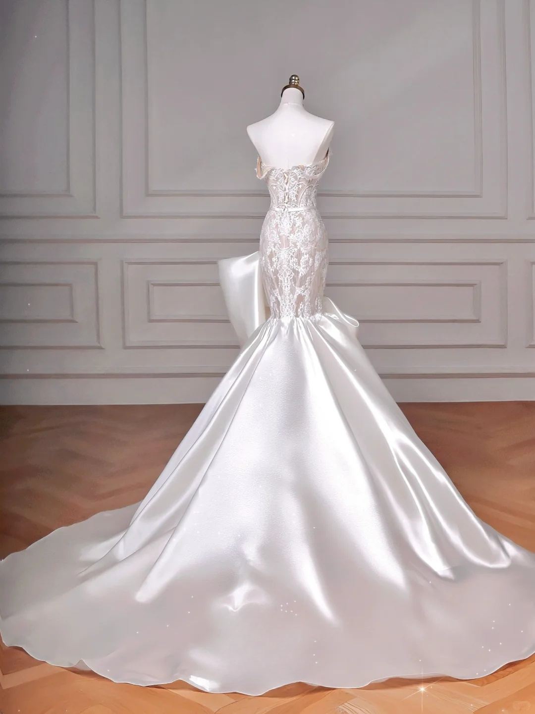 Superbe robe de mariée sirène longue en satin et dentelle, sans bretelles, C4399