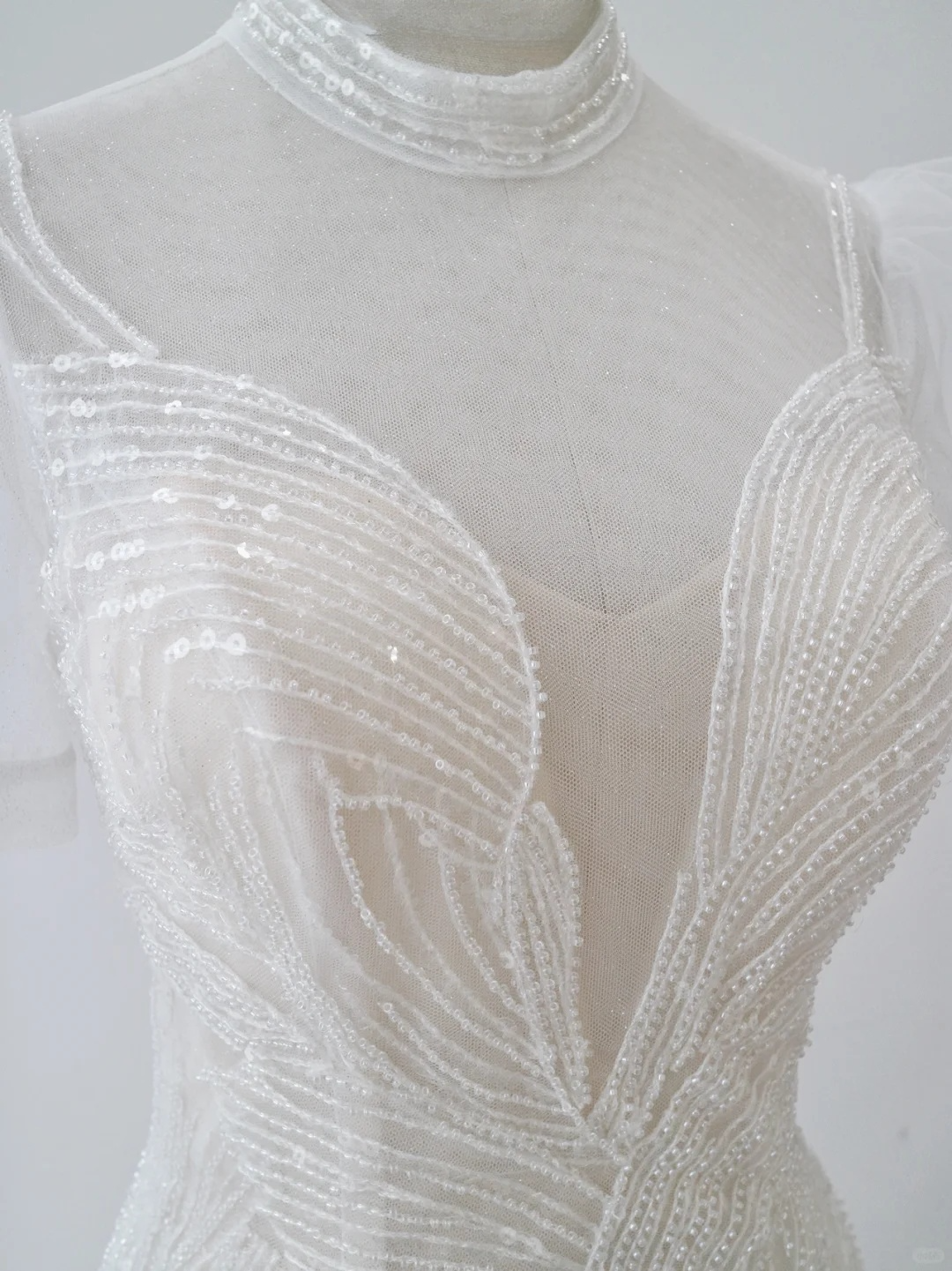 Robe de mariée princesse trapèze en tulle et sequins, sans manches, longue, noire, C4400
