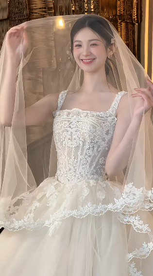 Robe de mariée longue en tulle et dentelle avec voile, robe de bal élégante, C4441