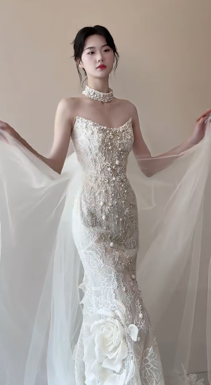 Superbe robe de mariée sirène bustier en tulle et dentelle avec voile C4469