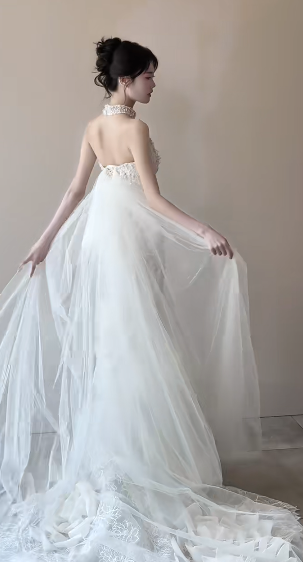 Superbe robe de mariée sirène bustier en tulle et dentelle avec voile C4469
