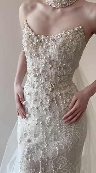 Superbe robe de mariée sirène bustier en tulle et dentelle avec voile C4469