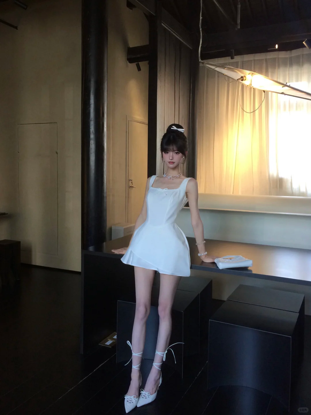 Robe de bal courte blanche en satin, coupe trapèze, tenue d'anniversaire, 16e anniversaire, C4566