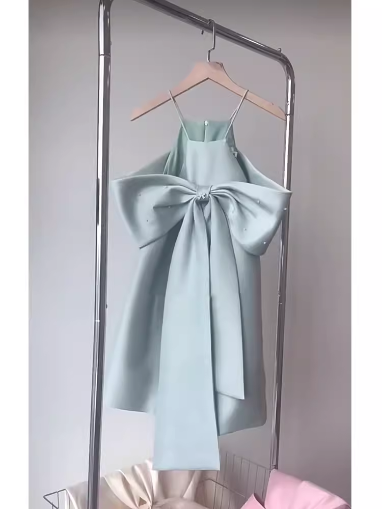 Robe trapèze mignonne à bretelles Spaghetti pour 18e anniversaire, robes courtes de retour, C471