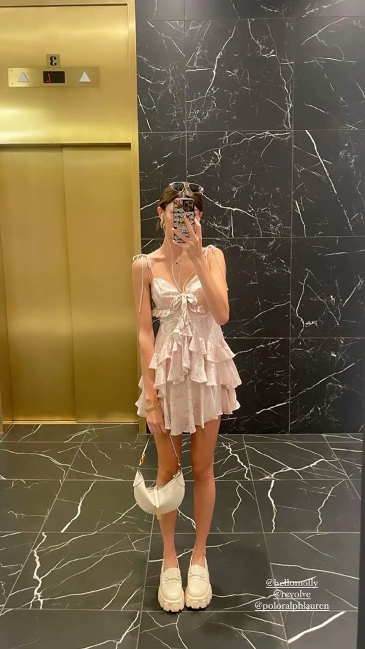 Robe de soirée courte en satin à bretelles spaghetti, coupe trapèze, tenue pour 17e anniversaire, C4868
