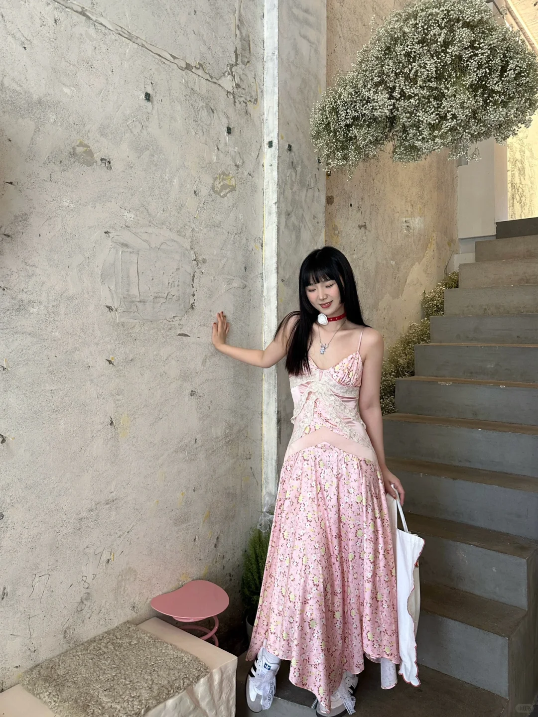 Robe de bal longue vintage en satin et dentelle, coupe trapèze, bretelles spaghetti, C4877