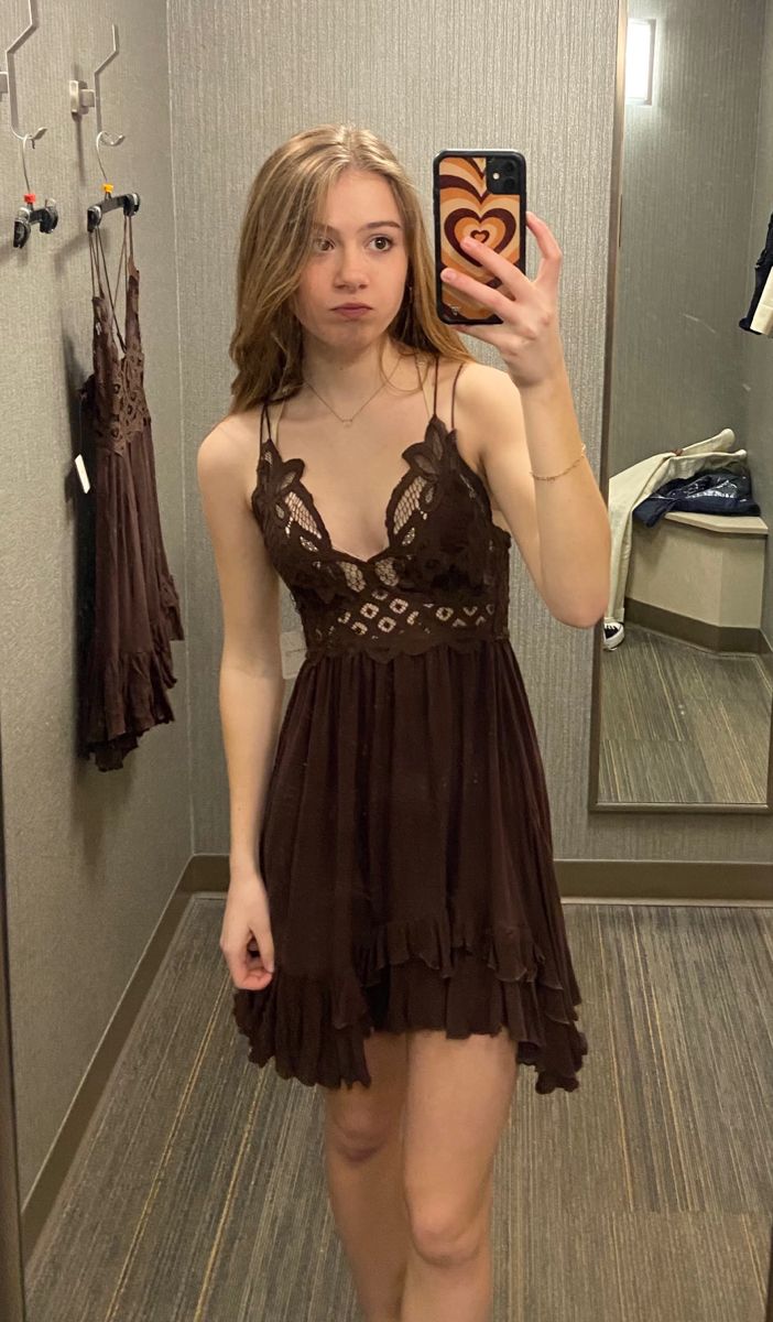Uniqye A Line Spaghetti Straps Satin Short Homecoming Dress 20th Birthday Outfits C5032