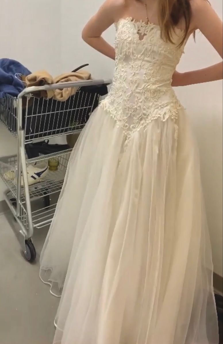 Pretty A Line Strapless Tulle Lace Long Prom Dresses Formal Dress C5088