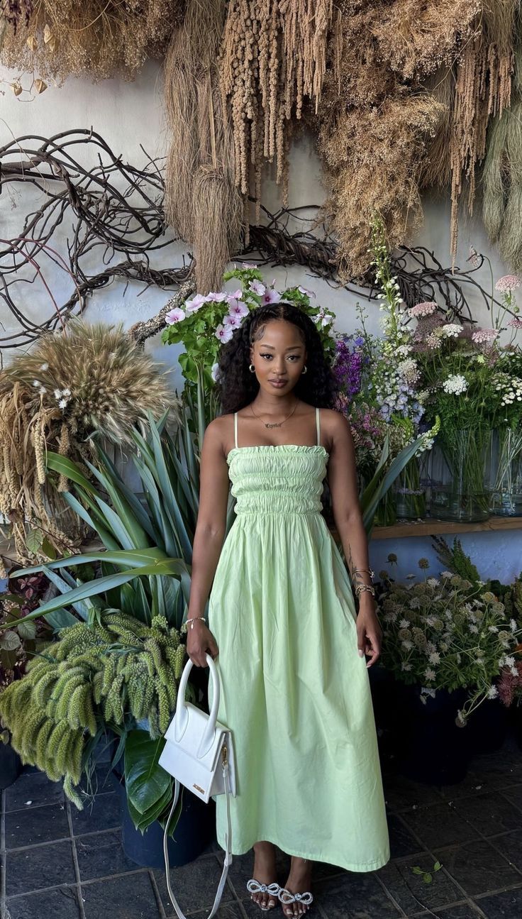 Robe de bal longue en satin vert menthe, coupe trapèze, bretelles spaghetti, C5128