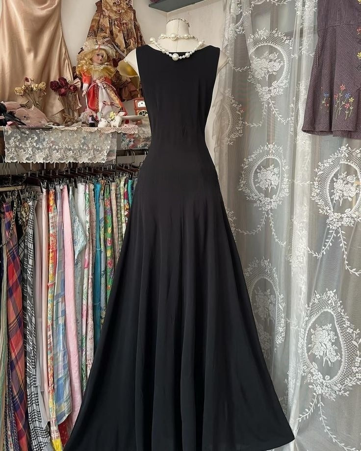 Robe de bal longue en satin noir, coupe trapèze, col en V, modeste, C5266