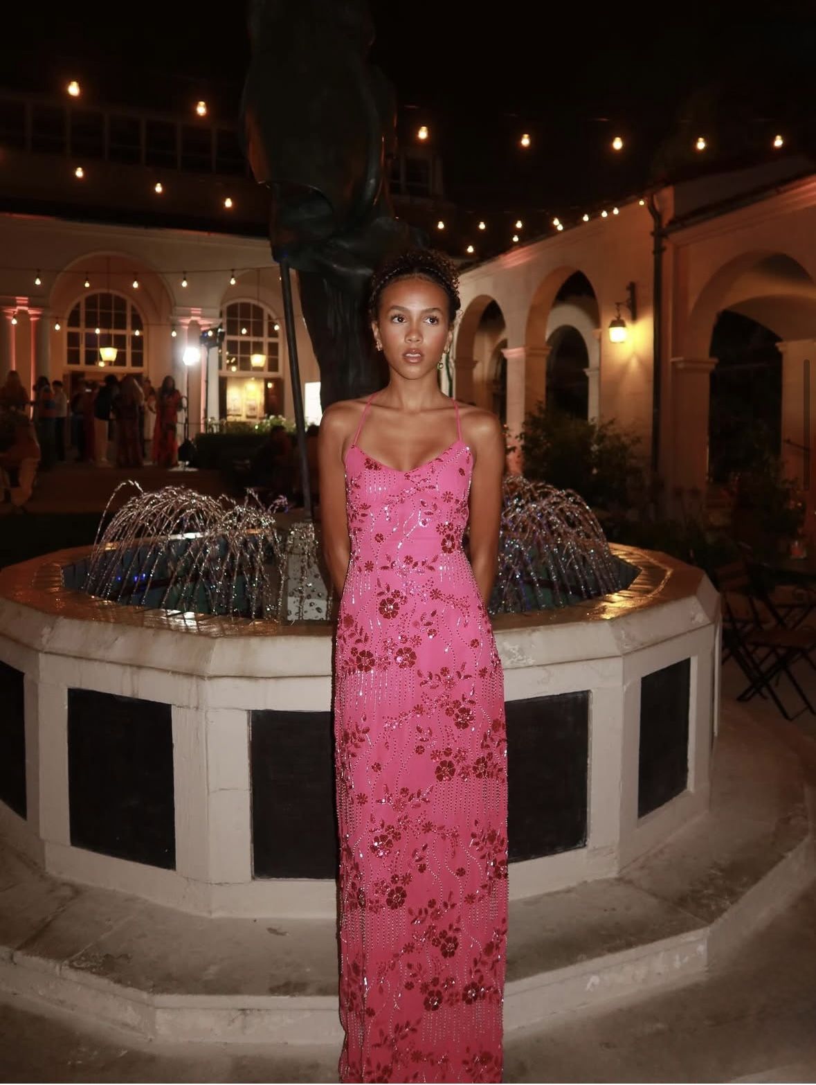 Superbe robe de bal sirène longue en satin à sequins et dos nu C5354