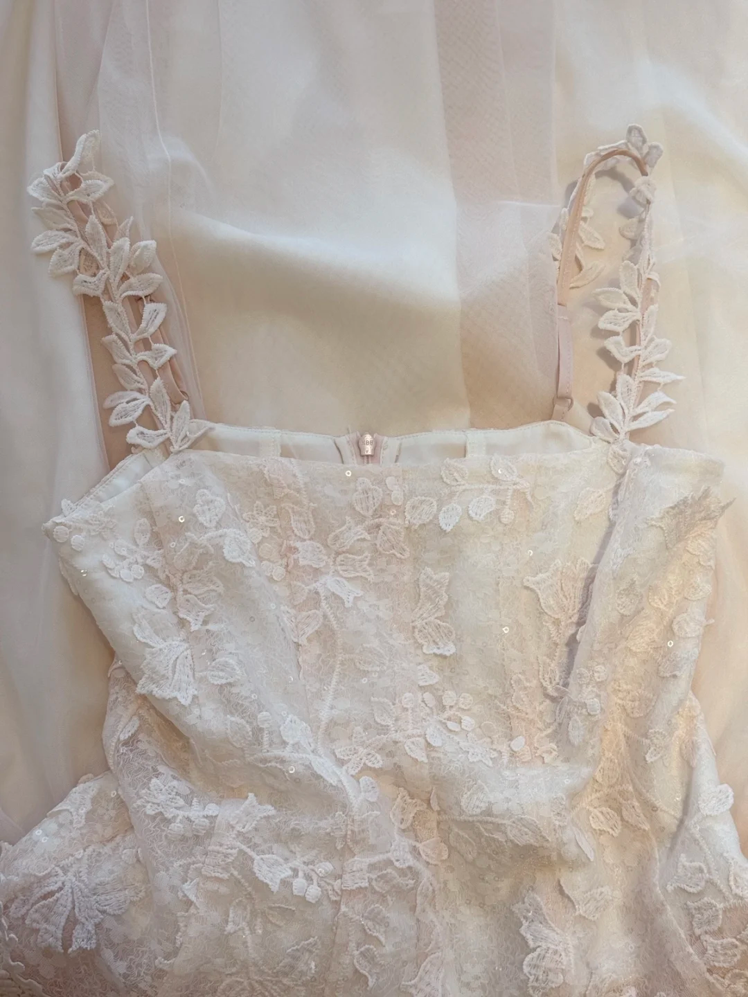Robe de bal longue en satin et dentelle, jolie robe trapèze à bretelles spaghetti, C5365