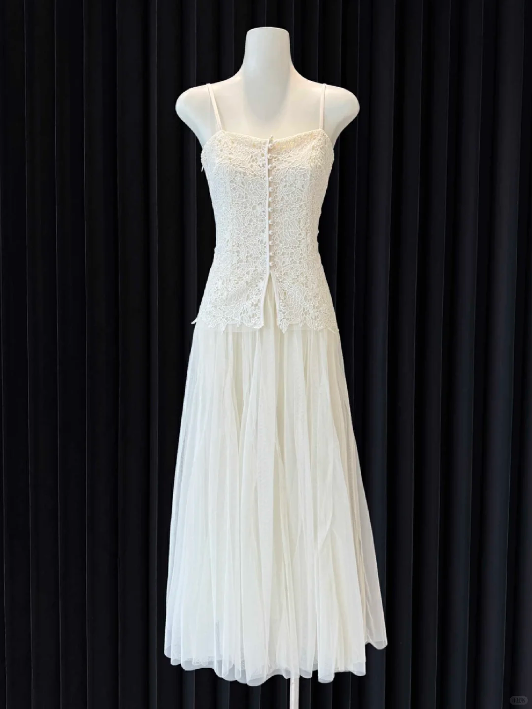 Robe de bal longue en mousseline de soie et dentelle, élégante, coupe trapèze, bretelles spaghetti, C5366