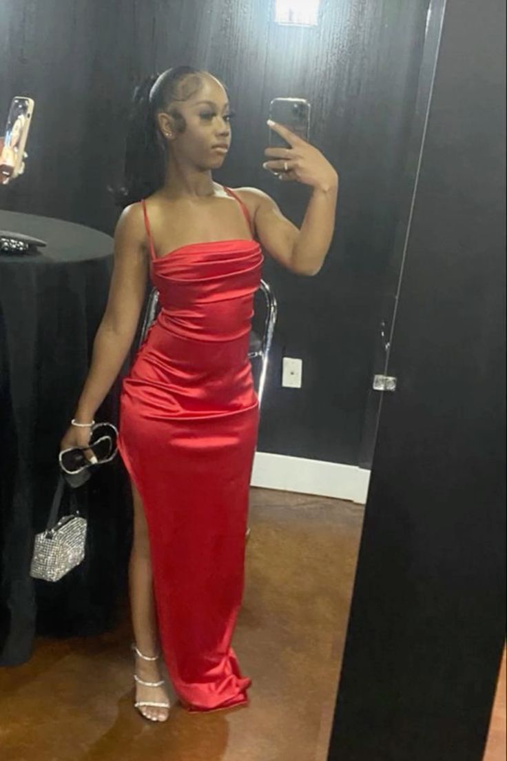 Robe de bal longue en satin à bretelles spaghetti et fentes, style sirène chic, C5367