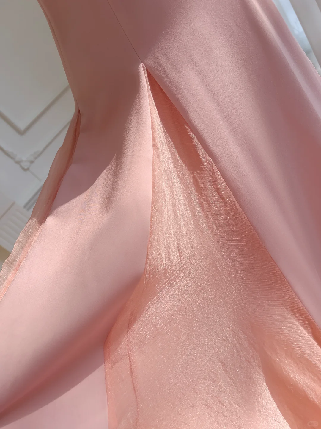 Robe de bal longue en satin et mousseline, coupe trapèze, bretelles spaghetti, C5380