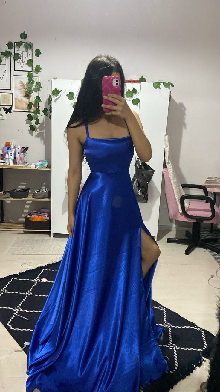 Robe de bal longue en satin bleu royal, élégante, coupe trapèze, bretelles spaghetti, fente latérale, C5767