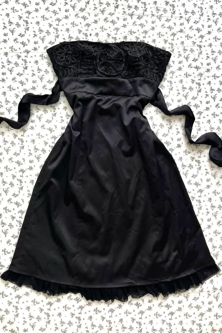 Unique A Line Strapless Black Satin Short Homecoming Dress 19th Birthday Outfits C5781