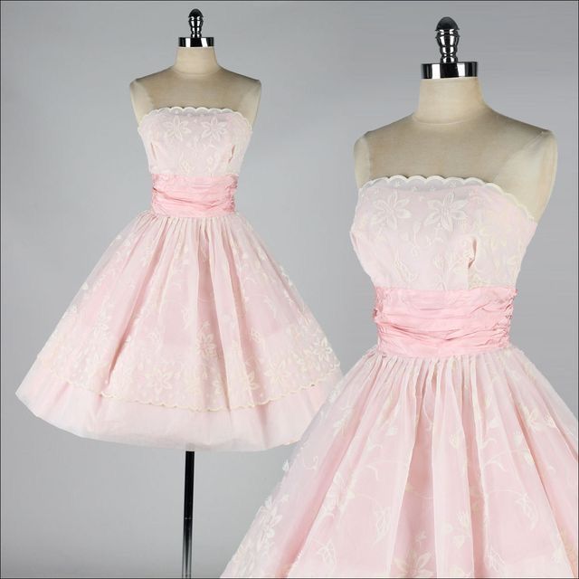 Sweet Pink Ball Gown Strapless Satin Lace Short Homecoming Dress 16th Birthday Outfits C5957