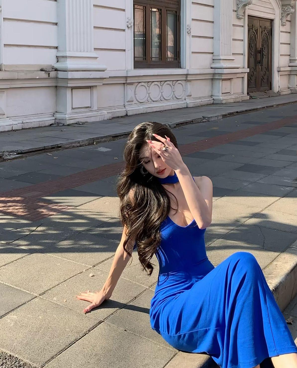 Unique Royal Blue Mermaid V Neck Satin Long Prom Dress,Formal Evening Dress C6024