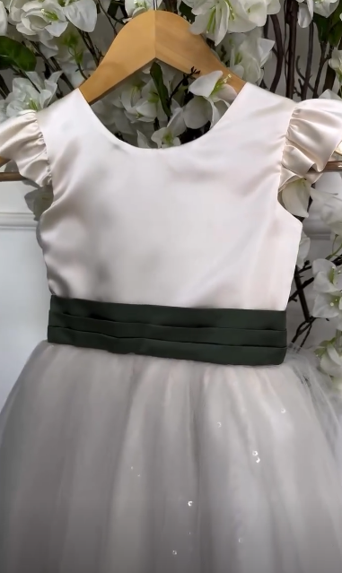 Chic Ball Gown Satin Tulle Ruffle Sleeves With Bow Knot Flower Girl Dress C6054