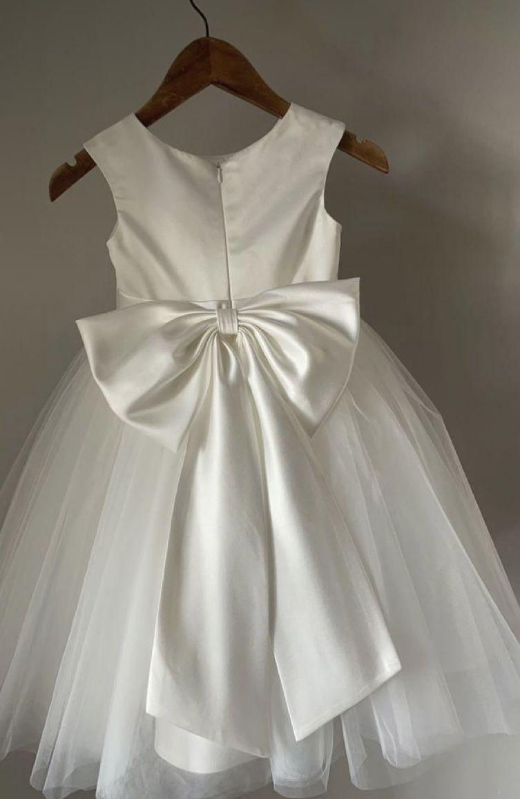Pretty A Line Satin Tulle Back With Bow Knot Flower Girl Dress C6085