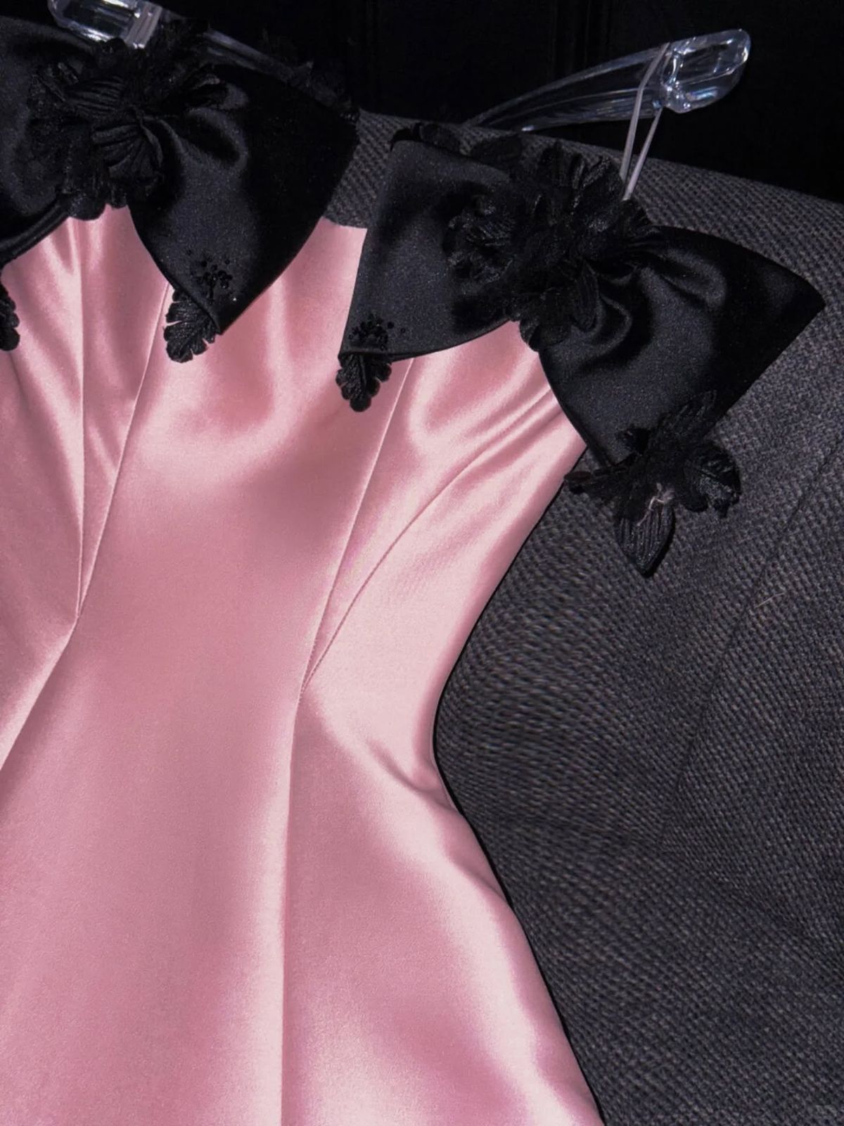 Robe de bal longue bustier en satin sans manches, coupe trapèze, référence C6351