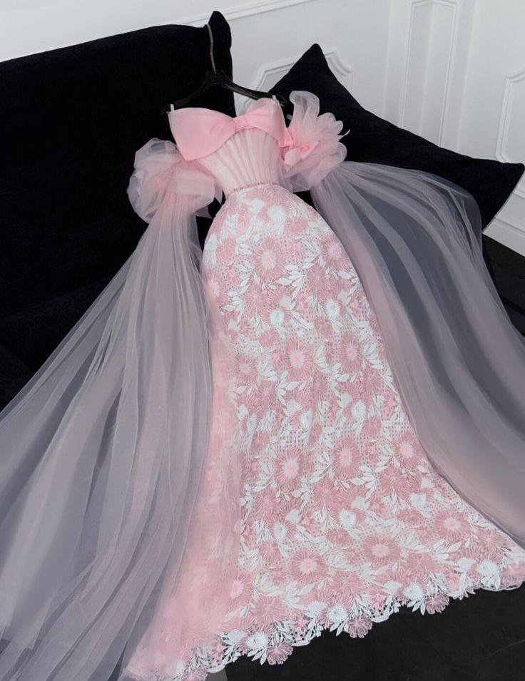 Robe de bal longue princesse bustier en satin, tulle et dentelle, sans manches, référence C6394