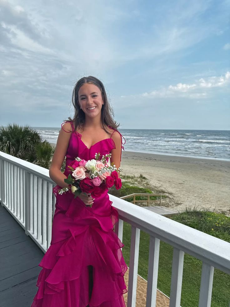 Robe de bal longue sirène élégante à fines bretelles et volants en mousseline sans manches, robe de soirée C6410