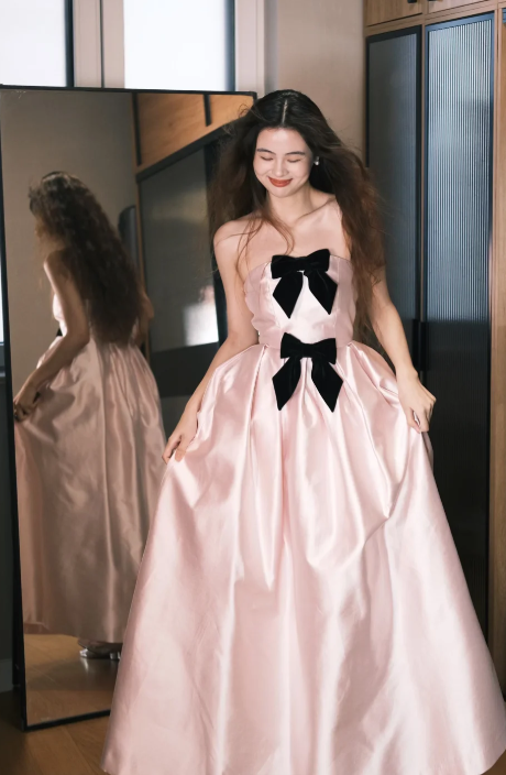 Robe de bal longue rose poudré sans bretelles en satin avec nœud, coupe trapèze, robe de soirée C6744