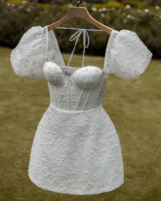 Robe trapèze élégante en dentelle blanche, tenue de soirée, d'anniversaire, C702
