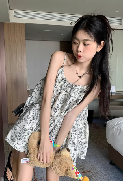 Robe d'été style vacances, robe courte amincissante à imprimé floral C7035