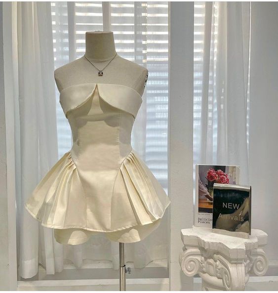 Robe de soirée élégante en Satin ivoire, ligne A, sans bretelles, tenues d'anniversaire, C711