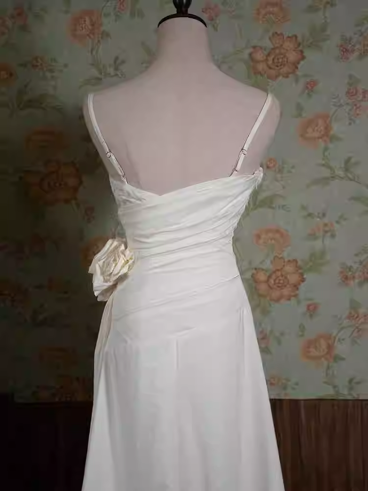Robes de mariée longues blanches à bretelles sirène Vintage C79