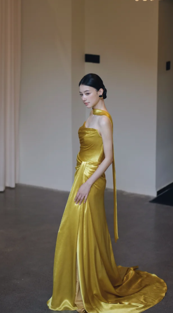 Robe de bal longue bustier en satin jaune sirène, robe de soirée C8116