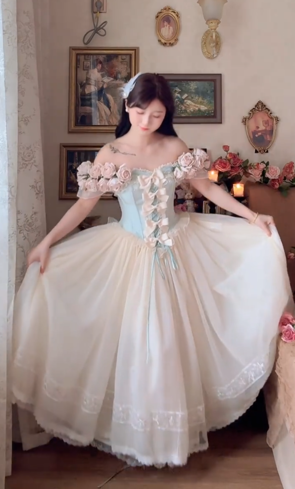 Robe de bal de princesse bustier à volants en satin long, robe de soirée C8117