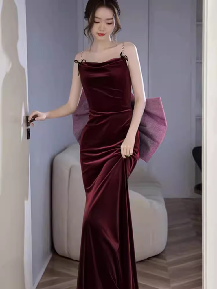 Robe de bal longue en velours bordeaux à bretelles sirène sexy C837