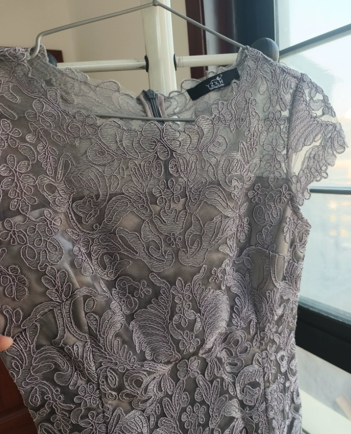 Mini robe de soirée en satin, sans bretelles, sans manches, ligne a, simple, C899