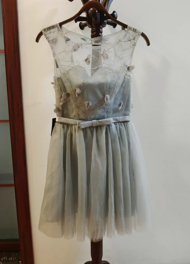 Mini robe de soirée en satin, sans bretelles, sans manches, ligne a, simple, C899