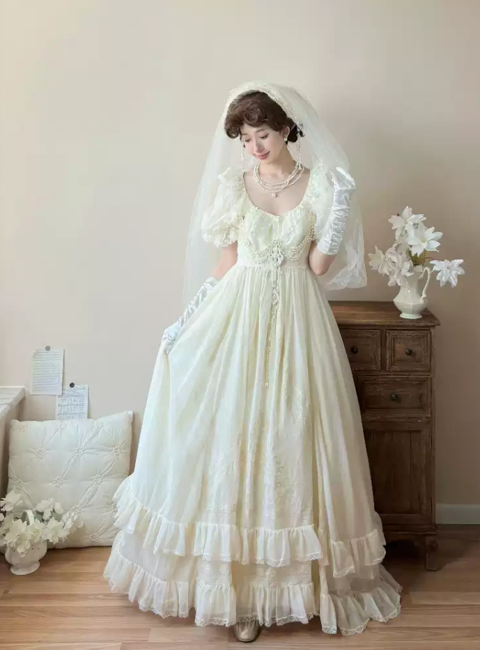 Chic U Neck Ivory Lace Prom Dress Long Sleeve Tiered A-Line Evening Dress C8746