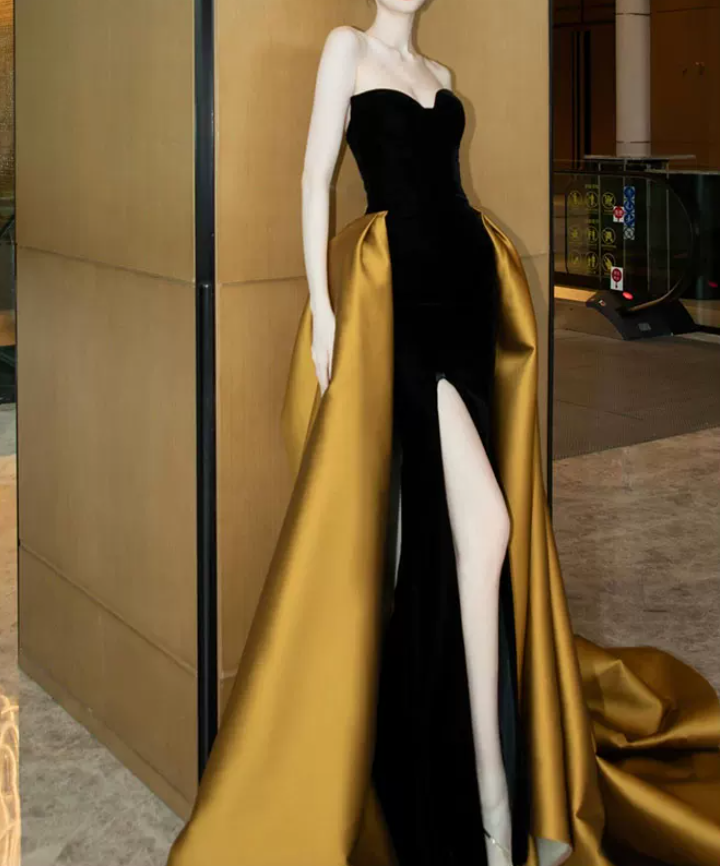 Classical Strapless Black Prom Dress High Slit A-Line Evening Dress C8877