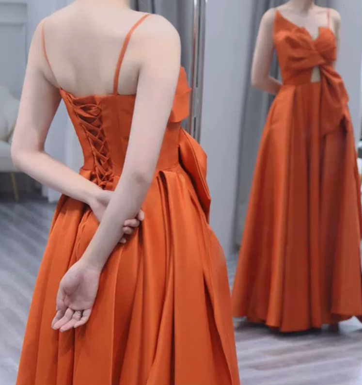 Robe de bal de princesse bustier à volants en satin long, robe de soirée C8117