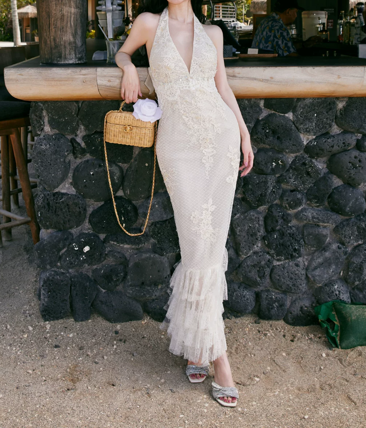 Fascinating Halter Neck Ivory Prom Dress Appliques Tiered Lace Sheath Evening Dress C9090