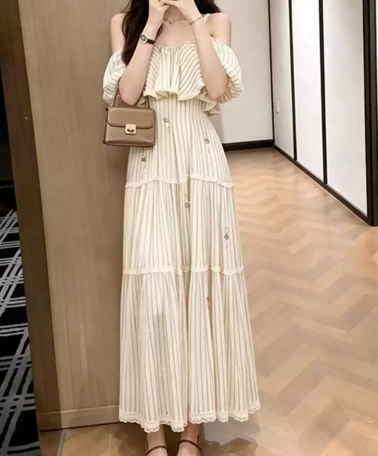 Romantic Off-Shoulder Ruffles Prom Dress Stripes A-Line Evening Dress C9243