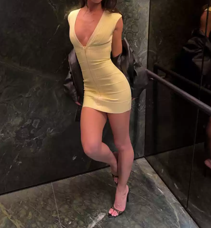 Mini robe de soirée en satin, sans bretelles, sans manches, ligne a, simple, C899