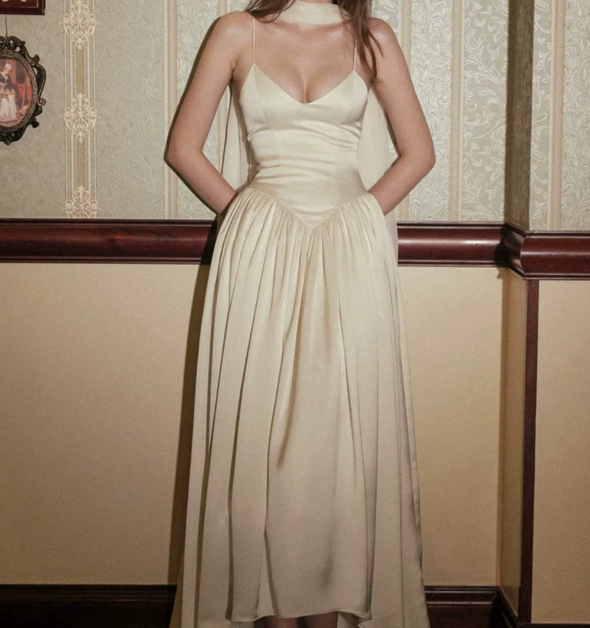 Elegant Spaghetti Strap Wedding Dresses With Scarf Ivory A-Line Bridal Dress C9343
