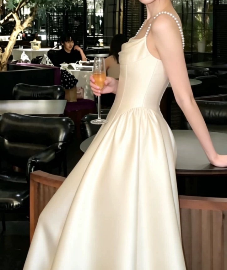 Robe de bal de princesse bustier à volants en satin long, robe de soirée C8117