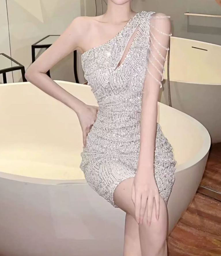Mini robe de soirée en satin, sans bretelles, sans manches, ligne a, simple, C899
