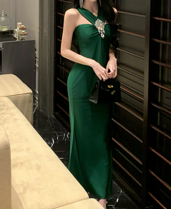 Elegant Halter Neck Green Maxi Dress Beaded Mermaid Long Dress C9674