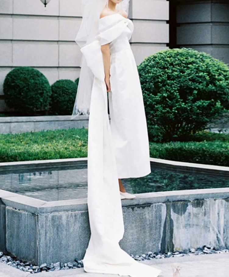 Simple Off-Shoulder Wedding Dresses Satin Sheath Bridal Dress C9860