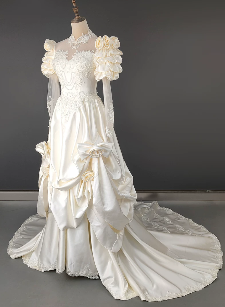 Attractive High Collar Ivory Prom Dress Long Sleeve Appliques Satin A-Line Evening Dress C9864